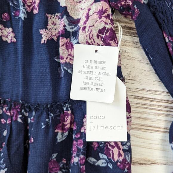 Coco + Jaimeson Navy Floral Peasant Top Sz Small New - Picture 3 of 8